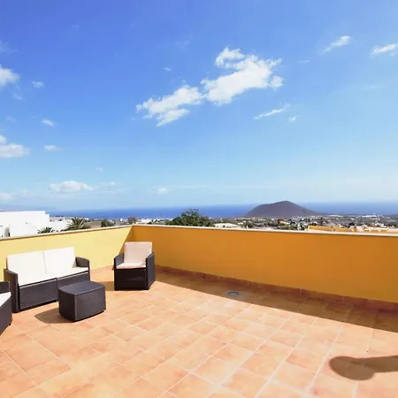 Fabulosos Attic With Ocean And Mountain Views Διαμέρισμα Güimar
